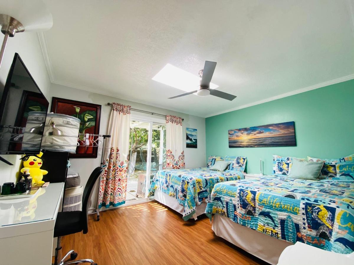 Costa Mesa Homestay - Private Rooms With 2 Shared Baths And Hosts Onsite المظهر الخارجي الصورة