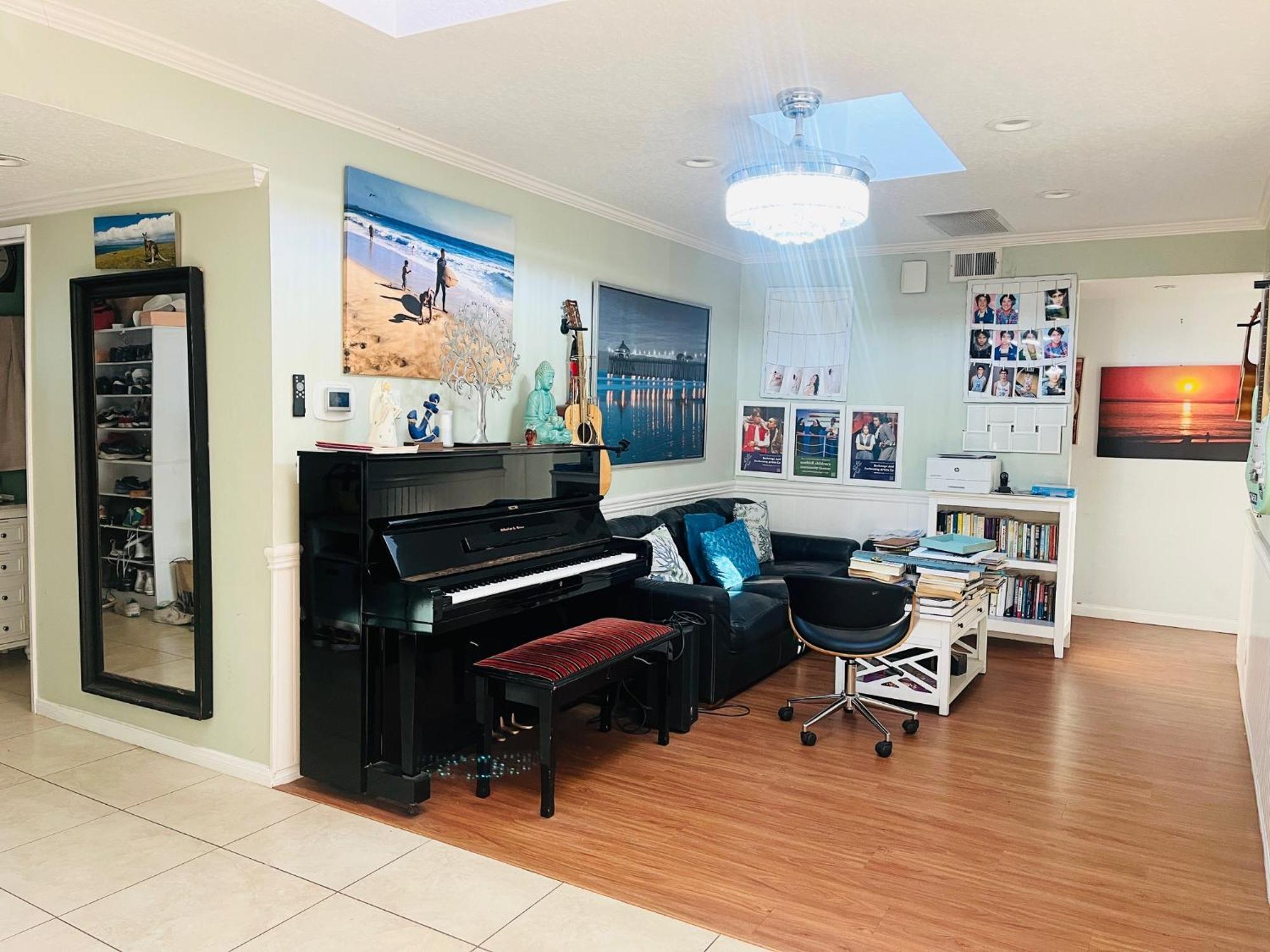 Costa Mesa Homestay - Private Rooms With 2 Shared Baths And Hosts Onsite المظهر الخارجي الصورة